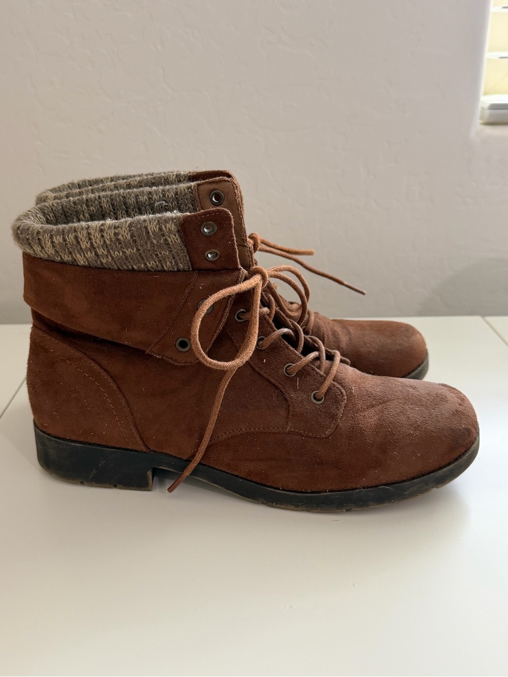 Women's Brown Faux Suede Lace-Up Ankle Boots with Knit Collar